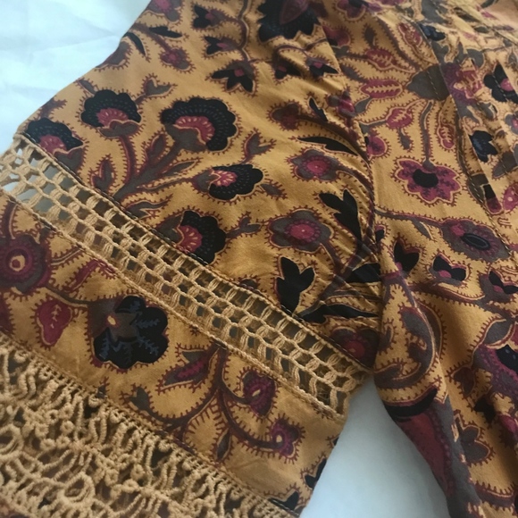 Ecote Floral Mini Dress - Picture 7 of 8